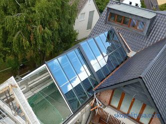 Drsna streha za teraso, bazen, restavracijo in industrijsko dvorano - oblikovne značilnosti