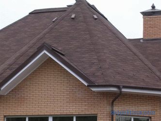 Gradnja strehe zasebne hiše: vrste in stopnje namestitve