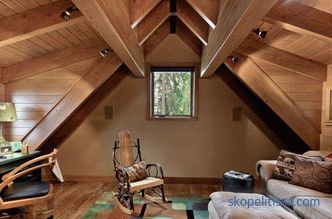 Notranjost in oblikovanje podstrešja v leseni hiši, drugo nadstropje v koči, streha podstrešja, ideje, fotografije