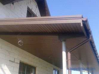 značilnosti konstrukcije verande s streho