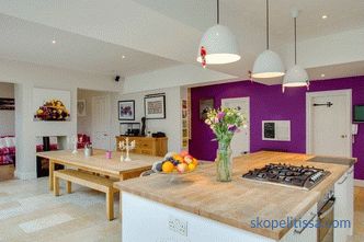 Kuhinjska oblika z jedilnico in dnevno sobo v zasebni hiši: fotografija idej za načrtovanje