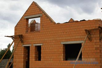 Kaj je bolje zgraditi hišo za stalno prebivanje: pregled materialov